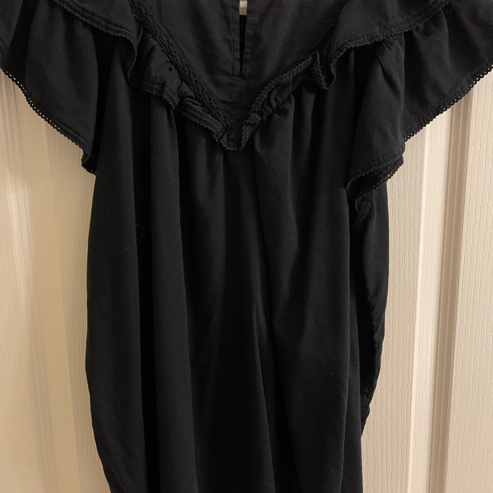 Old Navy Black Ruffle Top - Picture 4 of 8